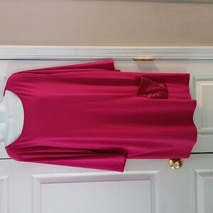 Joan River Magenta  tunic with front sequin pocket Sz 1X NWOT